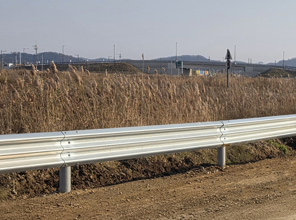 3W 가드레일/노측용 성토부/SB2등급<br>모델명 : SW-N20-SB2